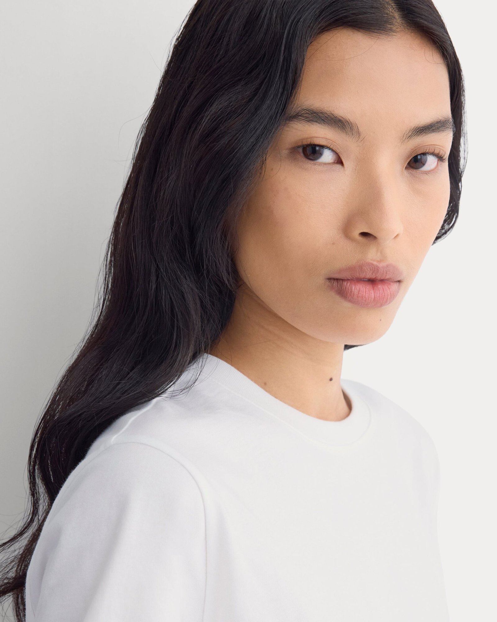 The Box-Cut Tee in Essential Cotton | White | No Pocket - Image 4